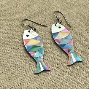 Silver tone dyed mother of pearl fish dangle earrings